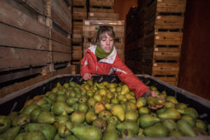 Joven agricultora Ivet Esteve